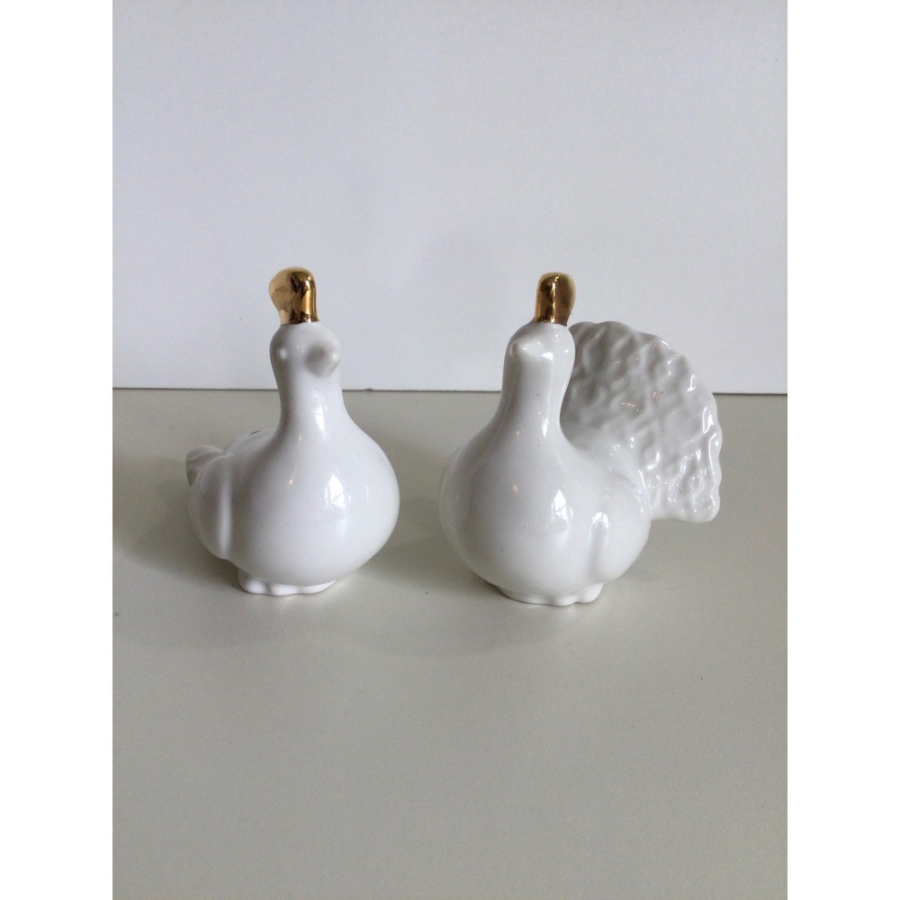 Target White Ceramic Turkey Salt and Pepper Shakers Gold Crown Thanksgiving Set